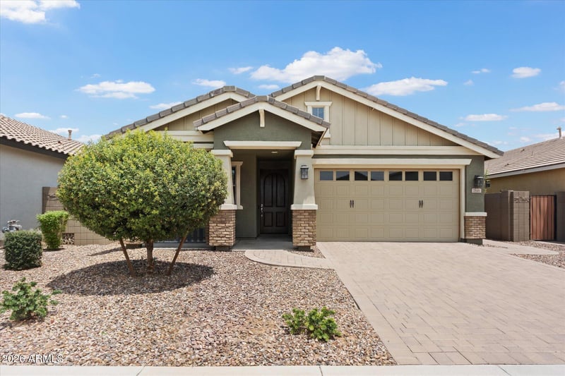 2846 New River Dr, San Tan Valley, AZ 85144