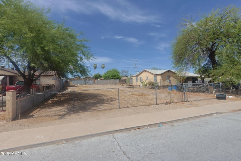 2846 W Polk St #4, Phoenix, AZ 85009