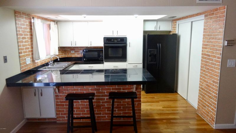 2847 E Fairmount Ave, Phoenix, AZ 85016
