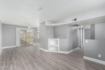 2847 N 46th Ave #8, Phoenix, AZ 85035