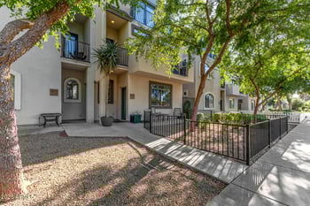 2847 Pinchot Ave, Phoenix, AZ 85016