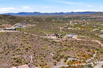 2847 Wander 3 Rd #-, New River, AZ 85087