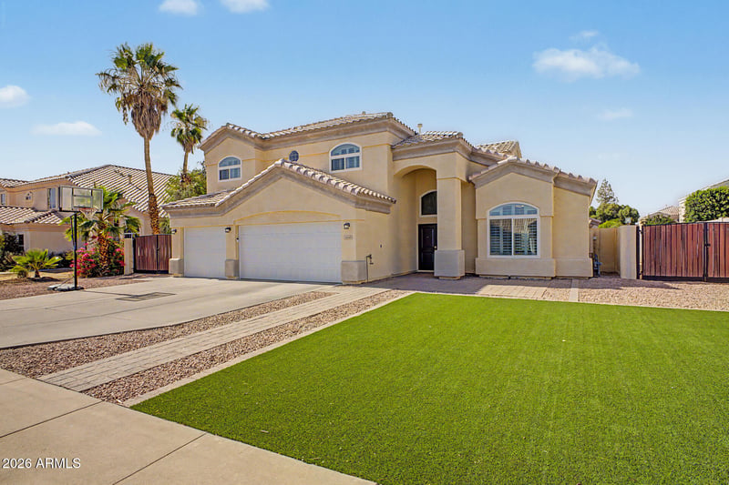 2848 Fountain St, Mesa, AZ 85213