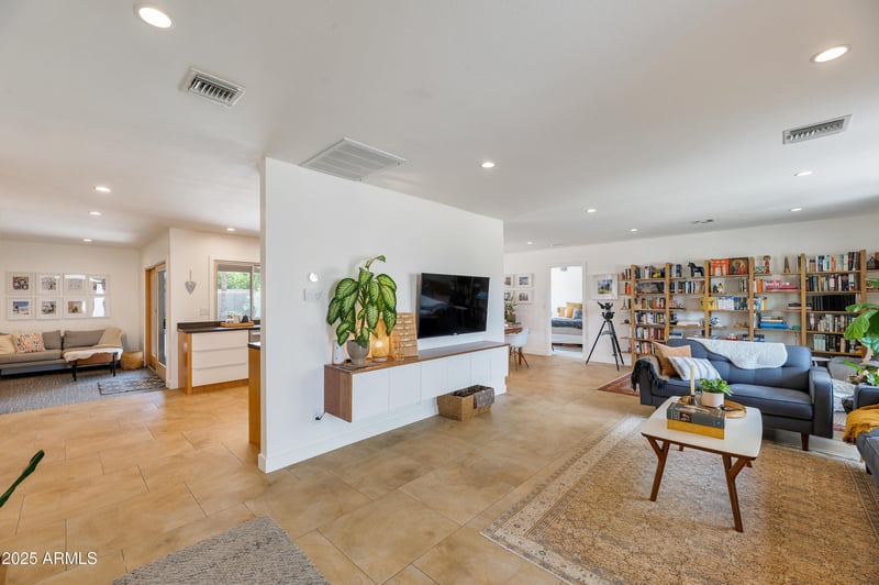 2849 Cannon Dr, Phoenix, AZ 85028