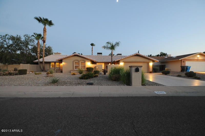 2849 E Gelding Dr, Phoenix, AZ 85032