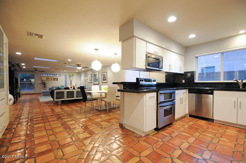 2849 E Gelding Dr, Phoenix, AZ 85032