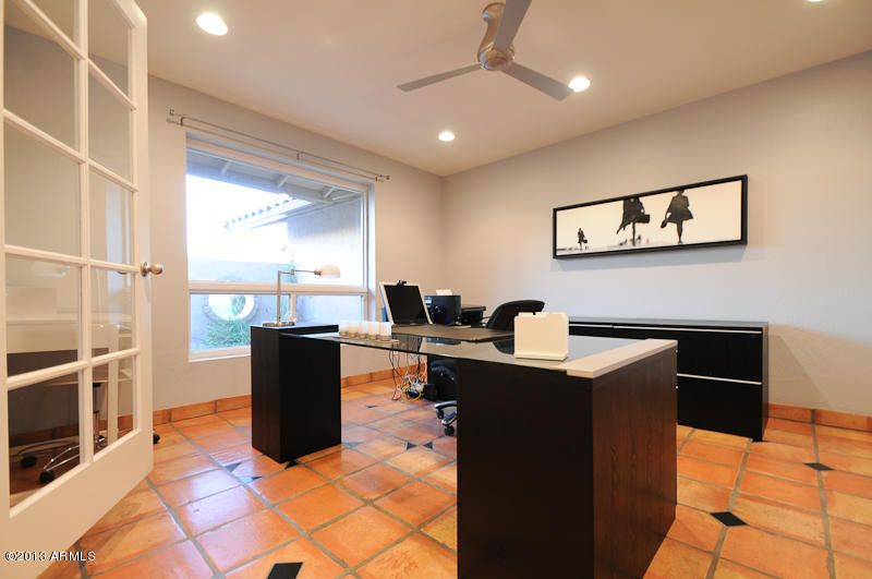2849 E Gelding Dr, Phoenix, AZ 85032
