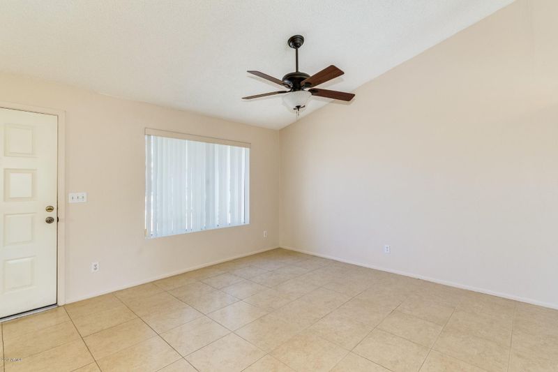 2851 E Irwin Ave, Mesa, AZ 85204