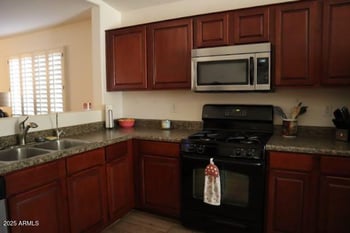 2851 Kristina Ave, San Tan Valley, AZ 85144