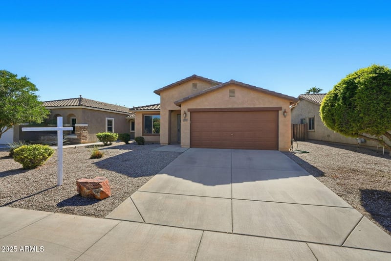 2851 Kristina Ave, San Tan Valley, AZ 85144