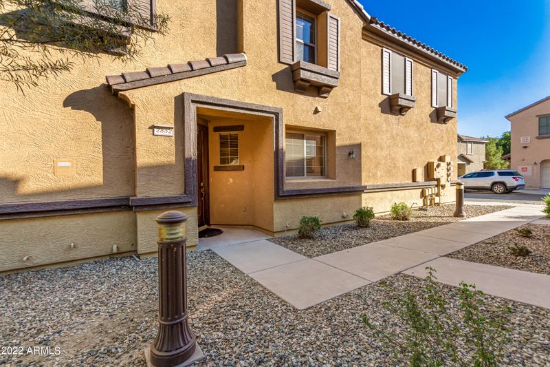 2852 E Dunbar Dr, Phoenix, AZ 85042