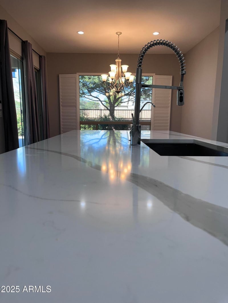 2852 Robin Ln, Phoenix, AZ 85050