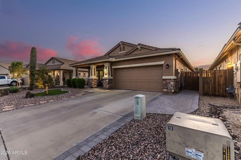 28526 26th Dr, Phoenix, AZ 85085