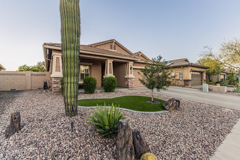 28526 26th Dr, Phoenix, AZ 85085