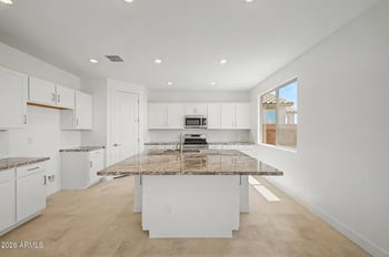 2853 Mecklenburg Way, San Tan Valley, AZ 85143
