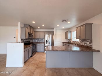 28539 Moonstone Way, San Tan Valley, AZ 85143