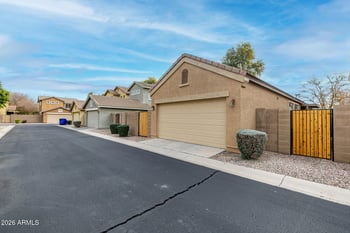2854 Peel Dr, Gilbert, AZ 85295