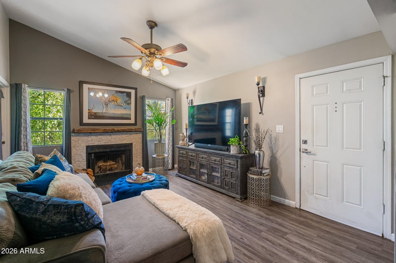 2855 S Extension Rd #210, Mesa, AZ 85210