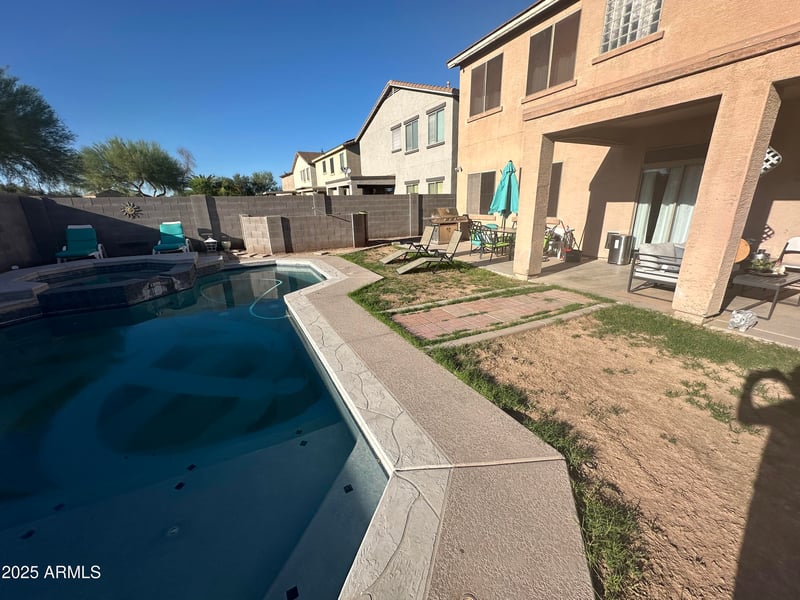 28550 Sunset Dr, San Tan Valley, AZ 85143