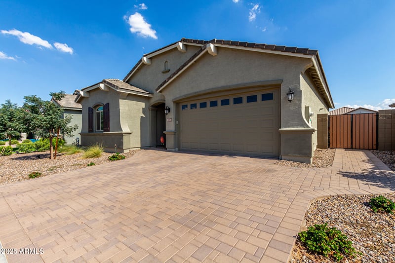 2857 Santa Fe Dr, San Tan Valley, AZ 85144