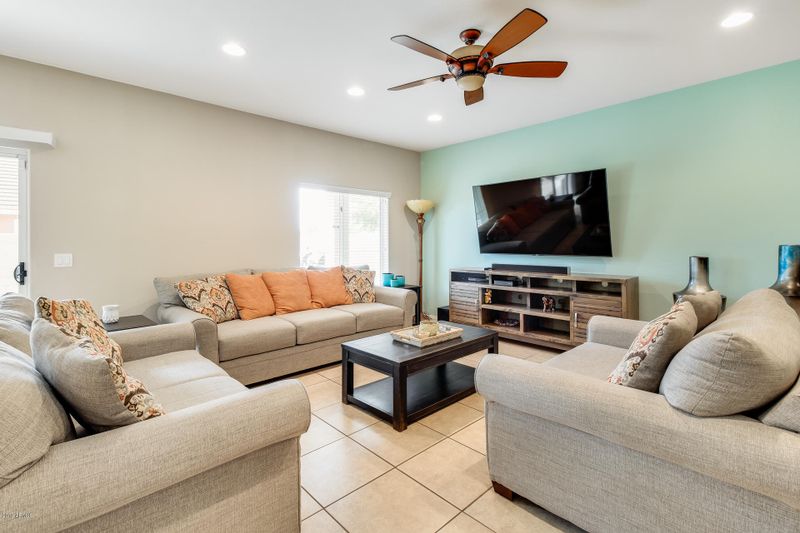 2857 W State Ave, Phoenix, AZ 85051
