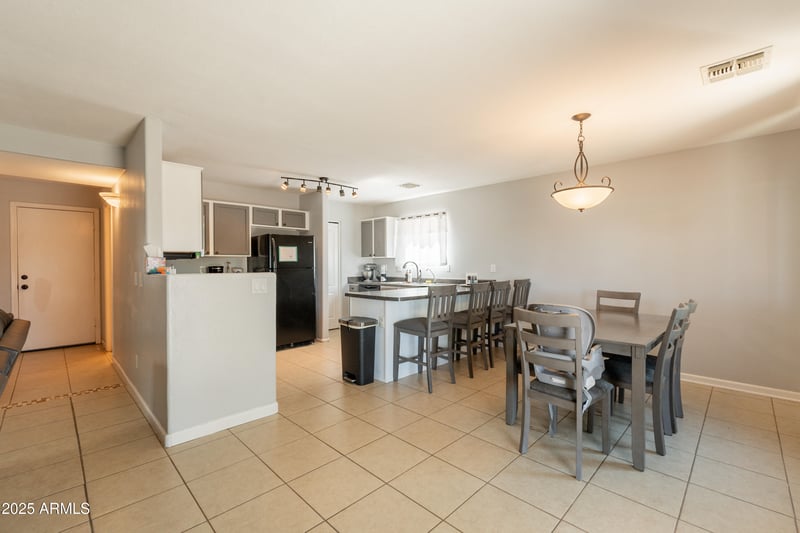 28572 Dolomite Ln, San Tan Valley, AZ 85143