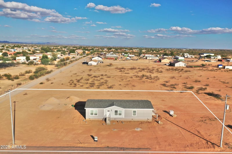 28575 250th Ln, Wittmann, AZ 85361