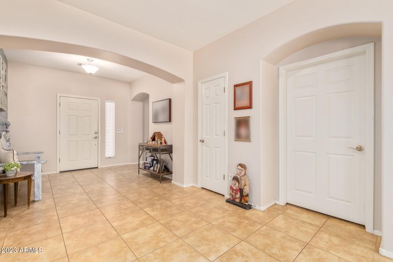 2858 E Anika Dr, Gilbert, AZ 85298
