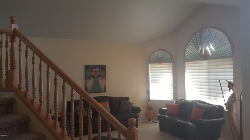 2858 E Fox St, Mesa, AZ 85213