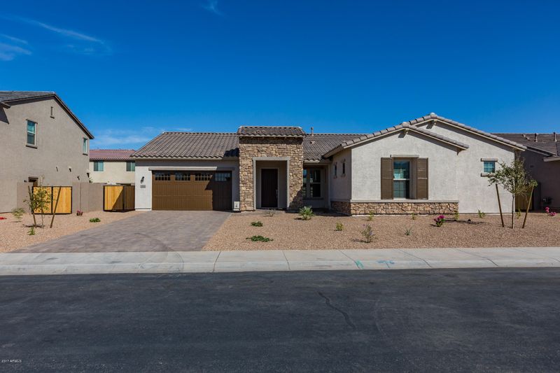 2858 E Turnberry Dr, Gilbert, AZ 85298