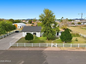 2858 Redfield Rd, Gilbert, AZ 85234