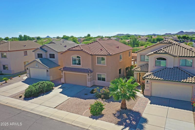28590 Dolomite Ln, San Tan Valley, AZ 85143