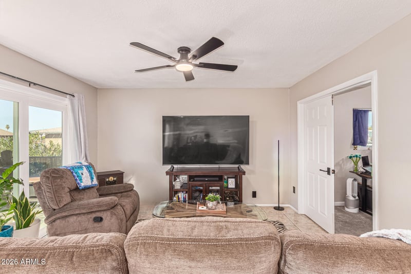 286 W Palomino Dr #104, Chandler, AZ 85225