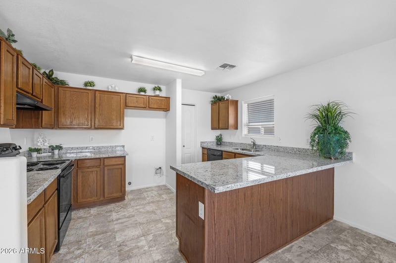 28609 Dolomite Ln, San Tan Valley, AZ 85143