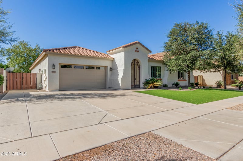 2861 Alexander Ct, Gilbert, AZ 85298