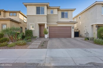 2861 Sands Dr, Phoenix, AZ 85050