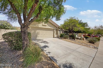 28621 21st Ln, Phoenix, AZ 85085