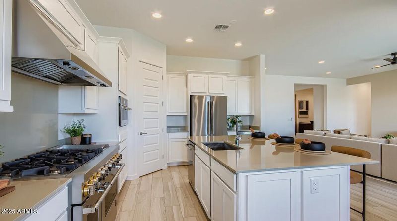 2863 E Ethelridge Dr, San Tan Valley, AZ 85143