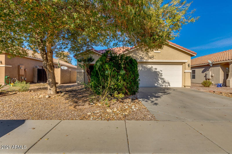 2864 W Hayden Peak Dr, San Tan Valley, AZ 85144
