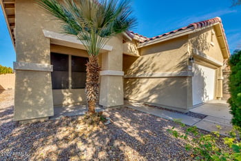 2864 W Hayden Peak Dr, San Tan Valley, AZ 85144