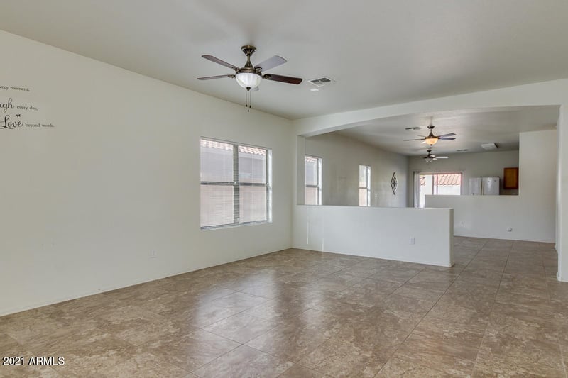 2864 W Hayden Peak Dr, San Tan Valley, AZ 85144