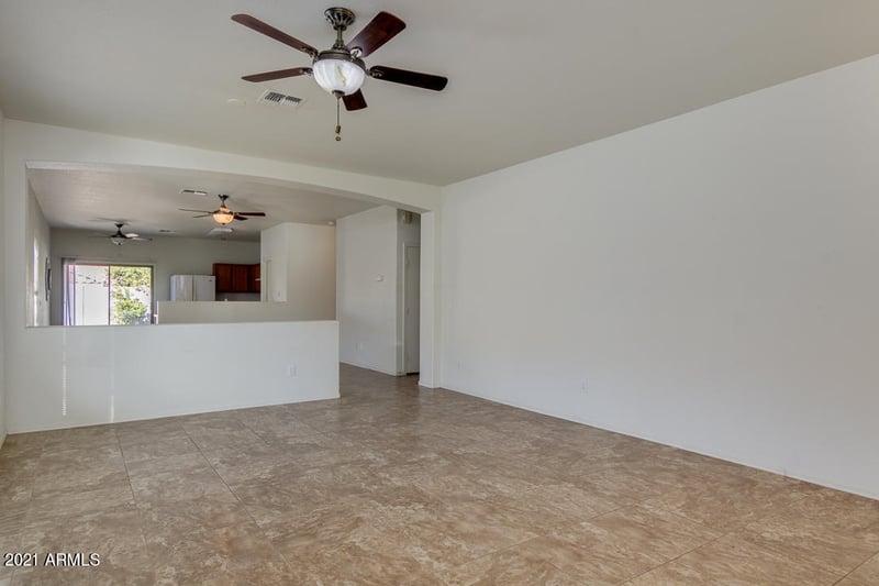 2864 W Hayden Peak Dr, San Tan Valley, AZ 85144