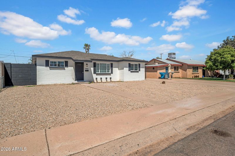2866 W Diana Ave, Phoenix, AZ 85051