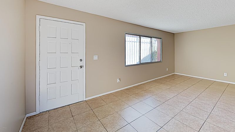2867 E Fairmount Ave, Phoenix, AZ 85016