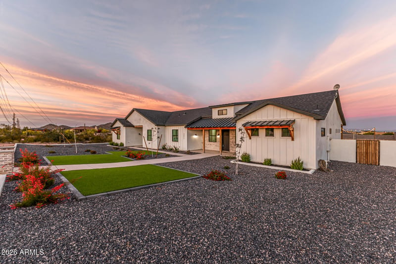 28673 Thompson Rd, San Tan Valley, AZ 85144