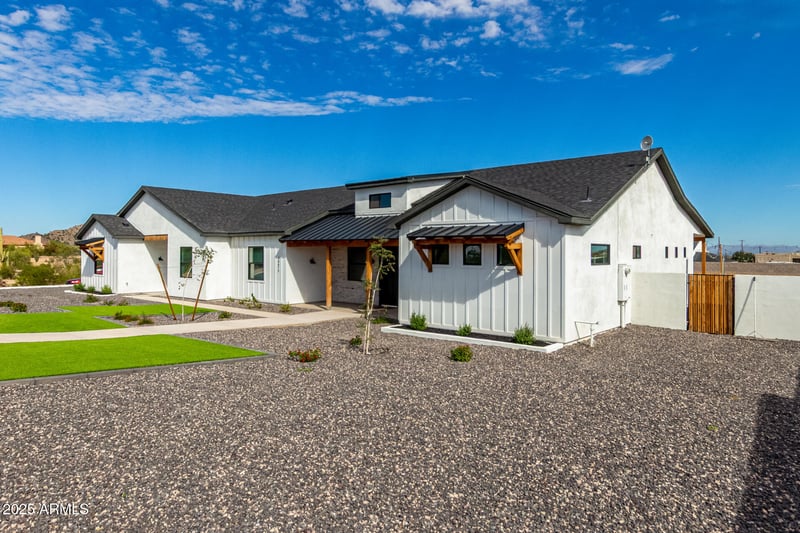 28673 Thompson Rd, San Tan Valley, AZ 85144