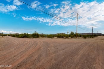 28673 Thompson Rd, San Tan Valley, AZ 85144