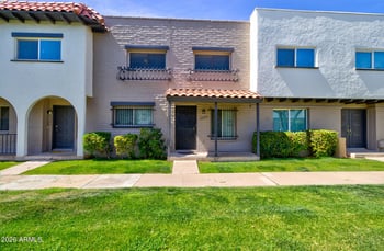 2868 Clarendon Ave, Phoenix, AZ 85016