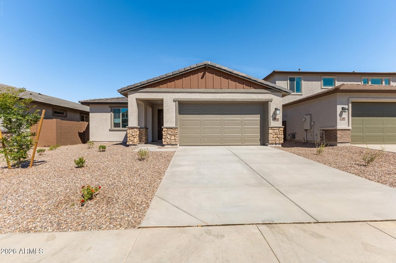2868 Mecklenburg Way, San Tan Valley, AZ 85143