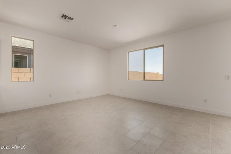 2868 Mecklenburg Way, San Tan Valley, AZ 85143